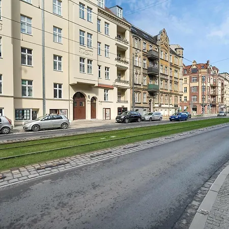 Apartment Wierzbiecice For 4 Guests Near The Center Of By Renters Posen